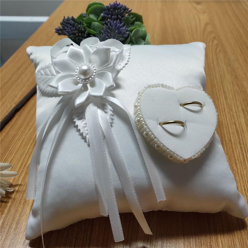 Подушка для обручального кольц – обзор и цена Ring Bearer Pillow